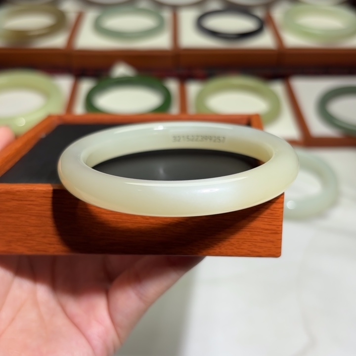 天然和田玉蜂蜜水渐变特色56-57女士仙女风小清新手镯纯御风