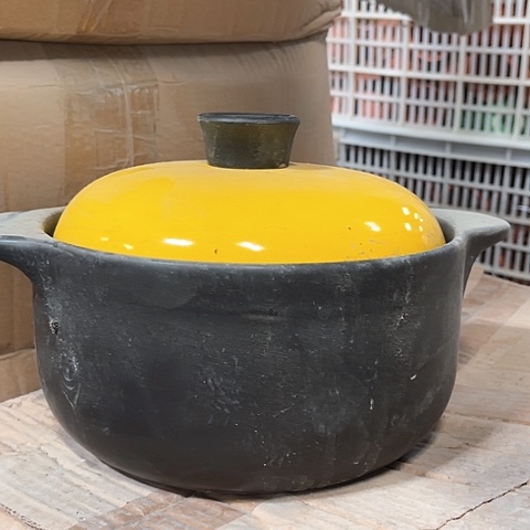 微瑕，明火 ，口径22厘米，高度10默认发盖子2L