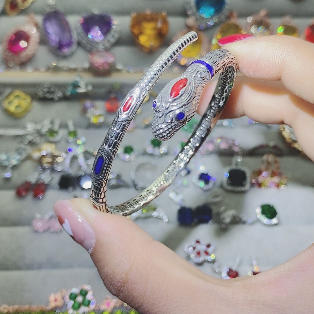 【闪购商品】托帕石耳饰银S925镶嵌