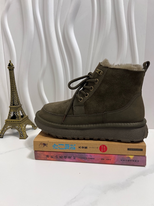 8589底厚4公分牛皮磨砂羊毛皮毛一体保暖雪地靴高筒系带时尚男士