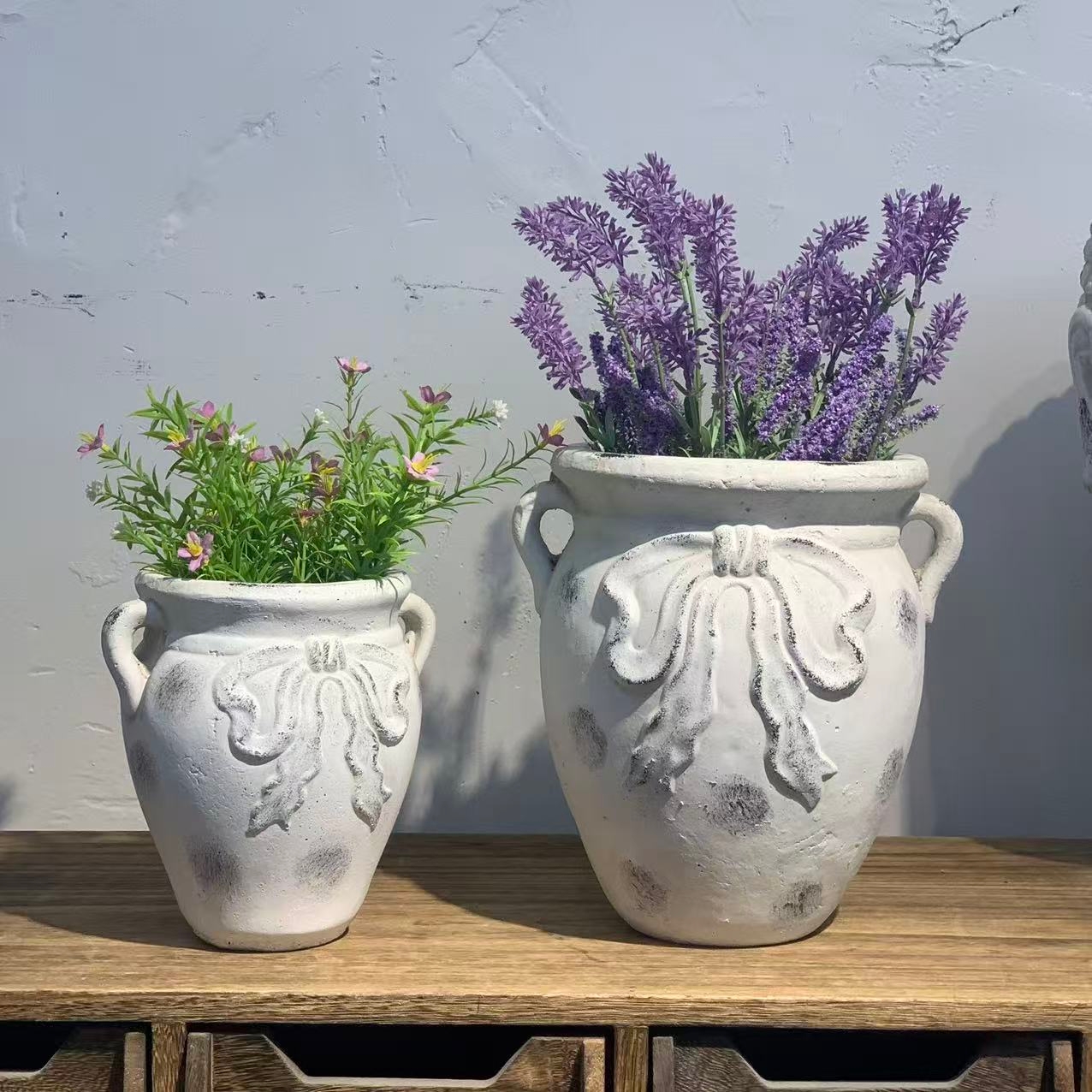 清幽晓院仿手工粗红陶土花盆双耳浮雕蝴蝶结罐子复古水泥透气创意