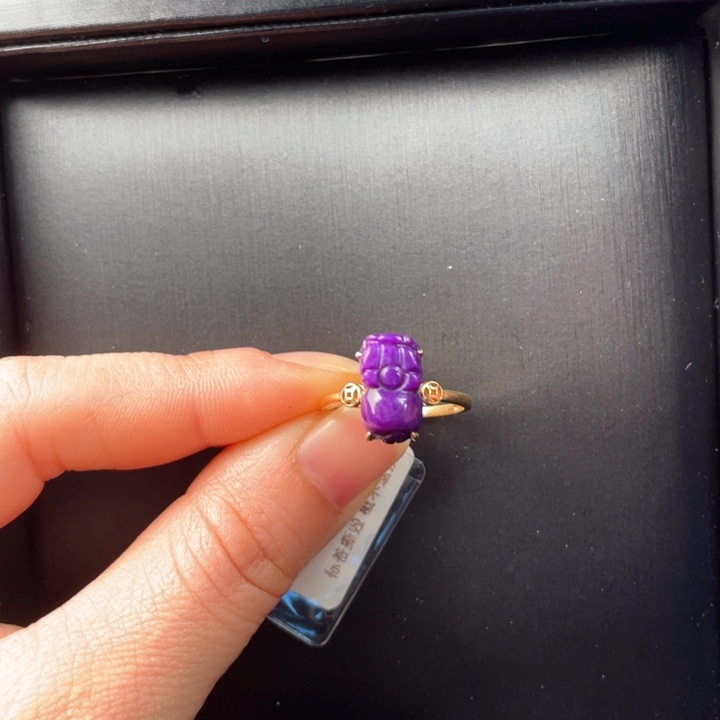 苏纪石（舒俱来）戒指18K金镶嵌