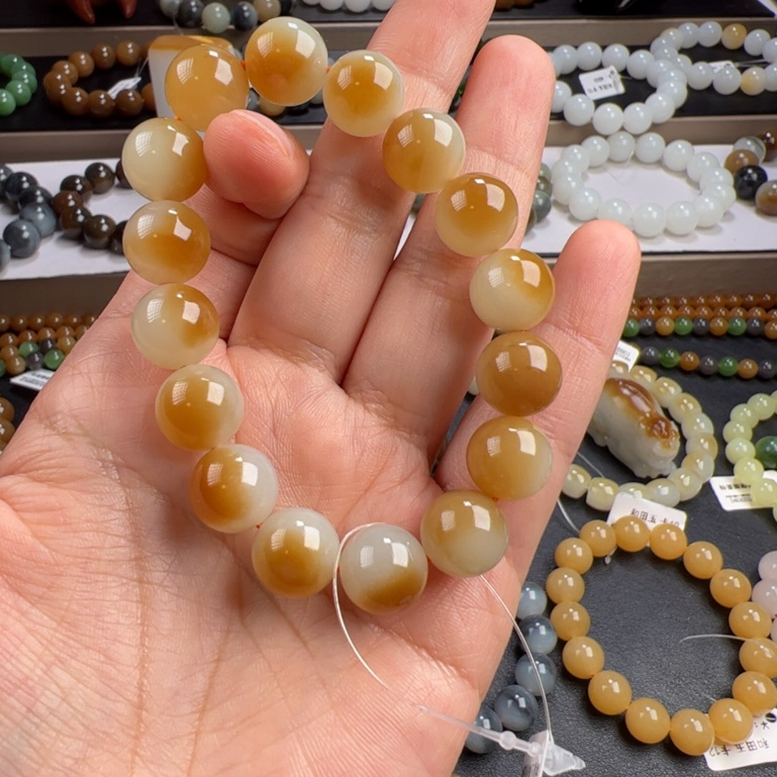 和田玉手链未镶嵌行*。