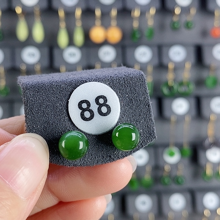 和田玉耳饰18K金镶嵌