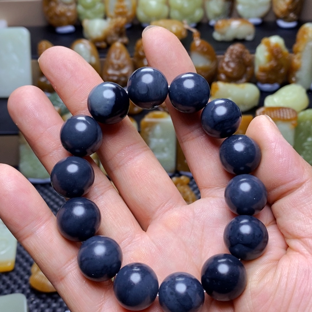 和田玉未镶嵌吊坠(不含链)