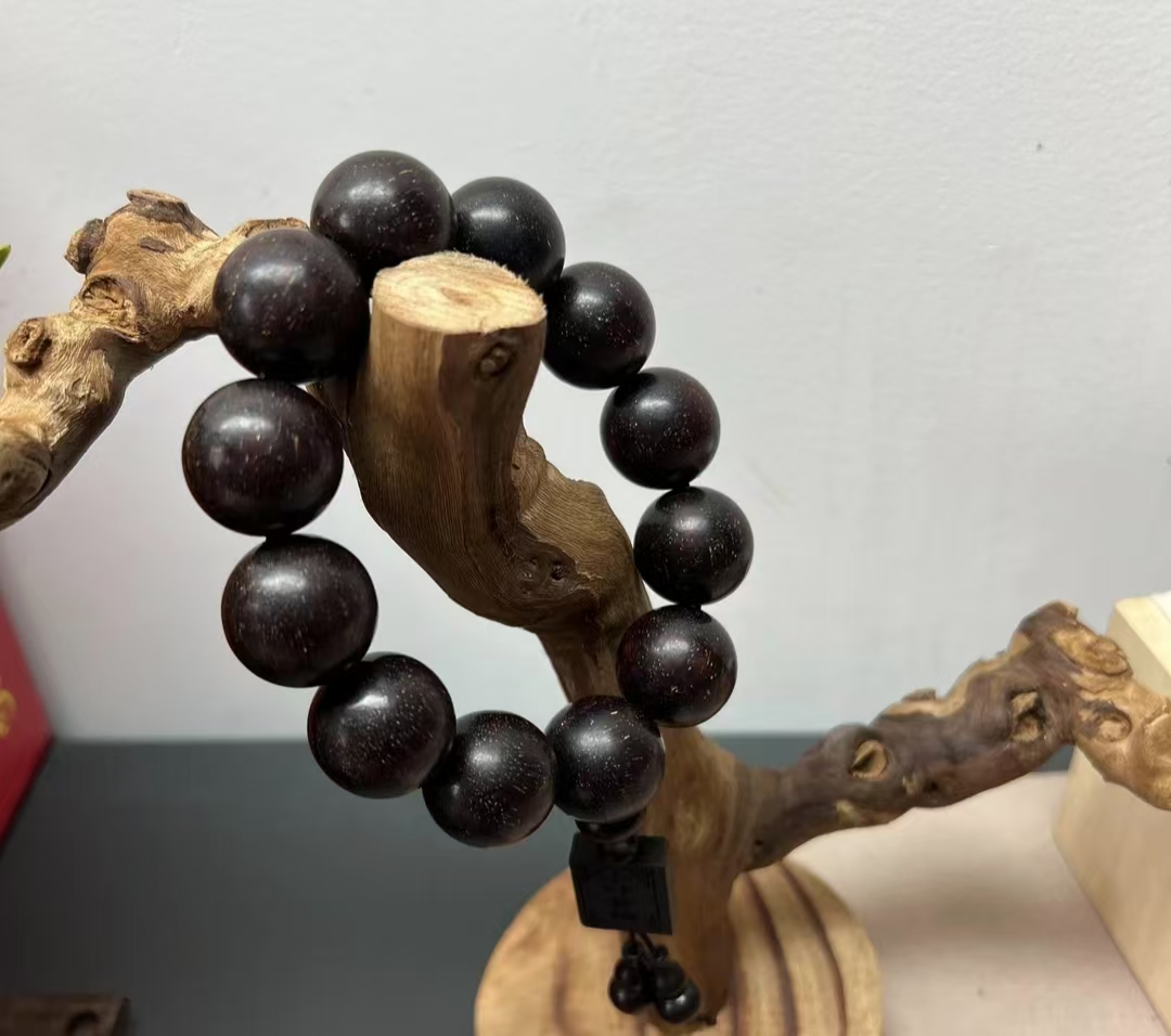 【不带盒发货】小叶紫檀2.0圆珠  A809