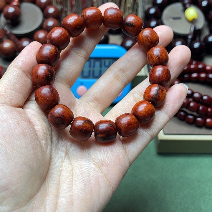 一***人木小叶紫檀手工艺