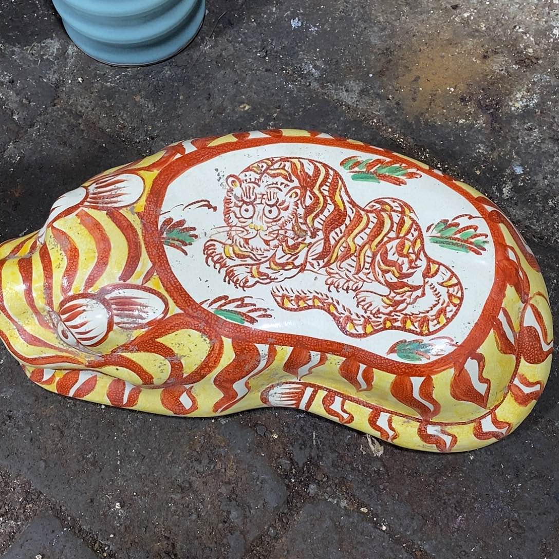 黑***地摆件瓷器瓷器瓷器