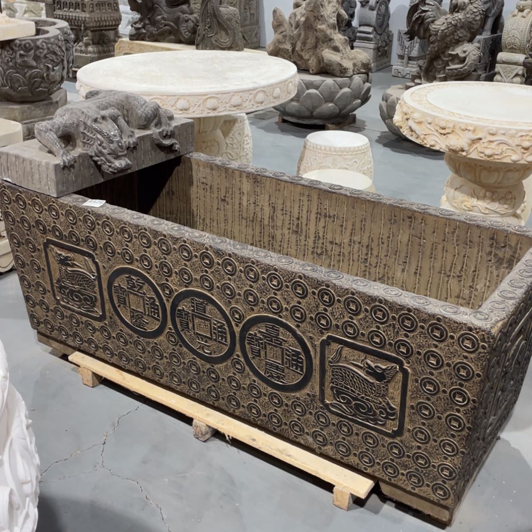 石材1.5米石槽吸水兽一个，孔雀一对1.5高，包邮不包卸车