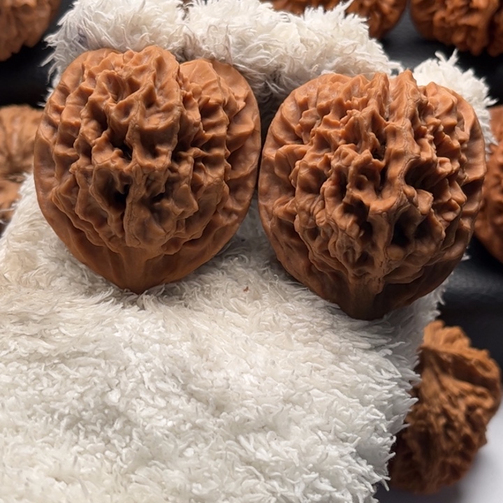 把件文玩核桃红皮官帽