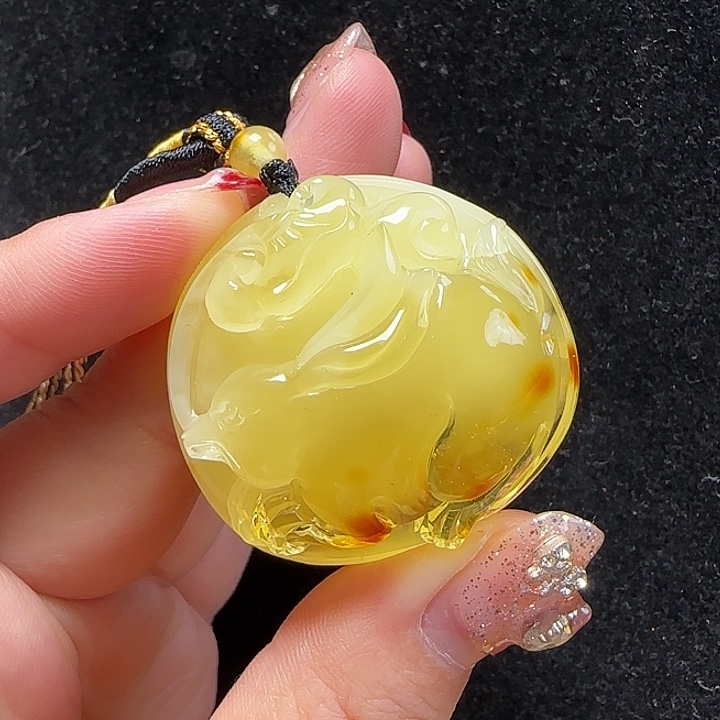 蜜蜡珠宝奇石未镶嵌