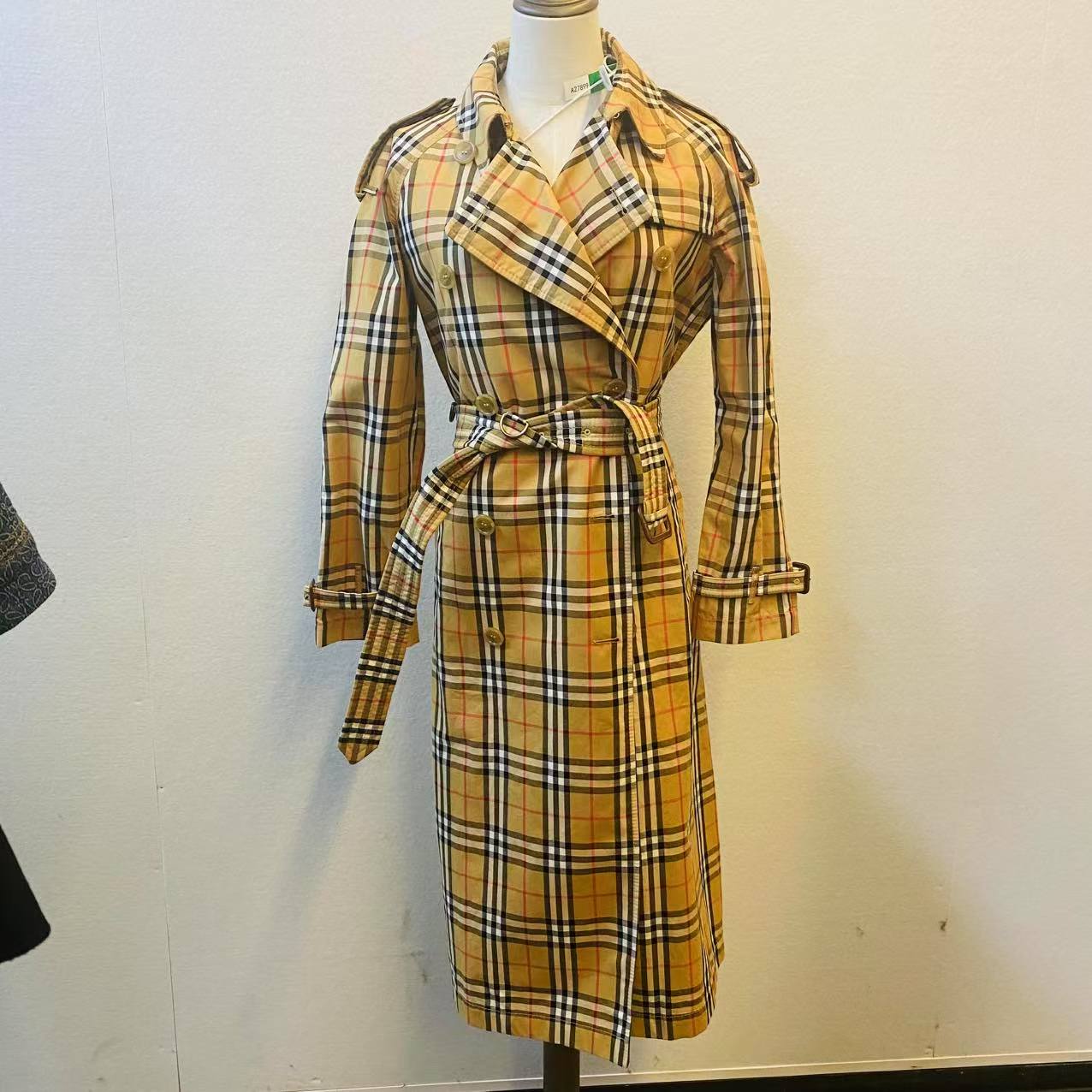 99新 BURBERRY/博柏利 海囤/巴宝莉风衣/uk8码/yy06137