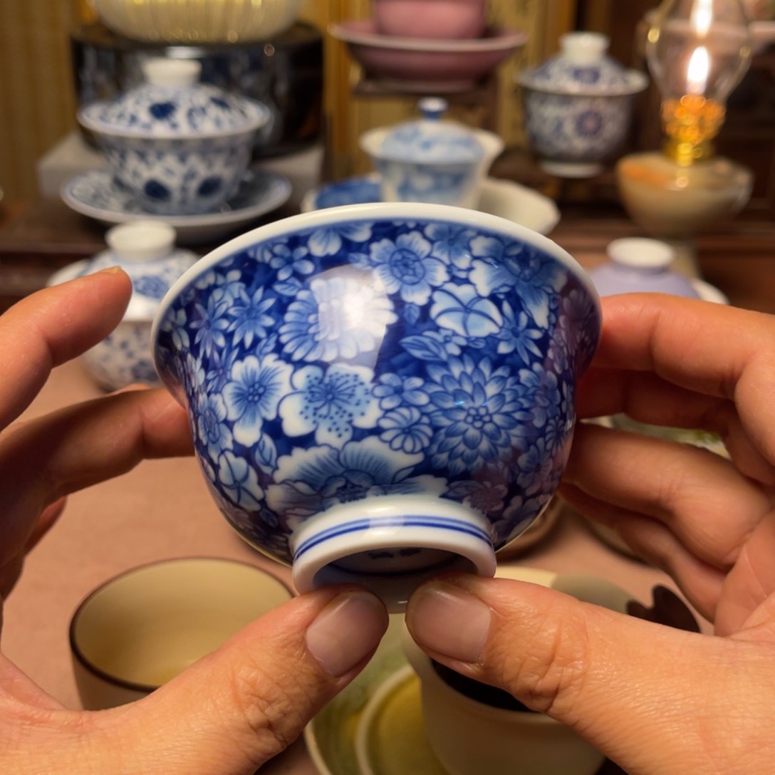 杯釉下彩青花压手杯万花