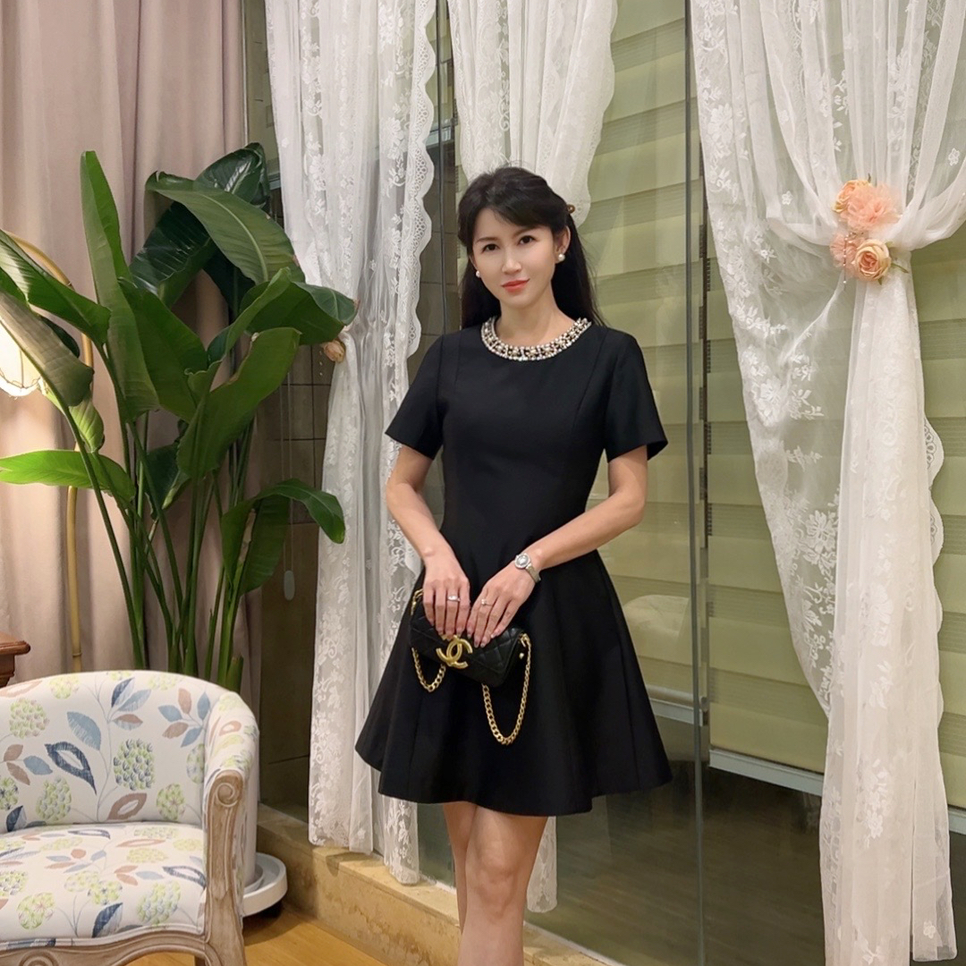 【薄雾梦境】 2580  安妮老板 名媛气质收腰重工钉珠短袖A字连衣裙