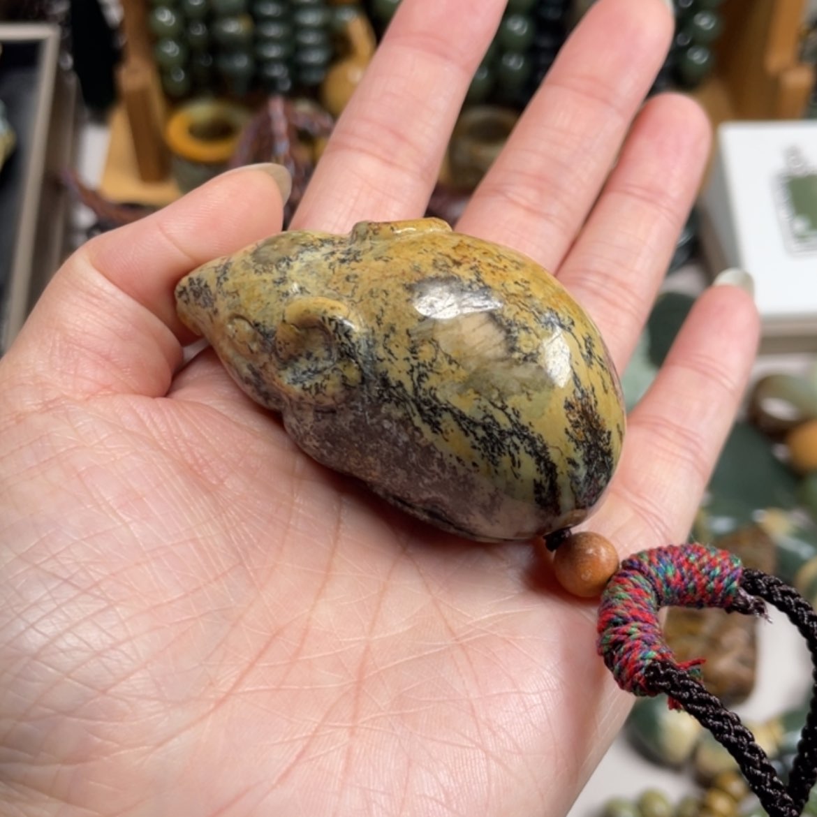 【闪购商品】岫岩河磨玉（透闪石质玉）手把件未镶嵌