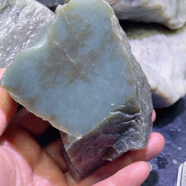 和田玉未镶嵌珠宝半成品