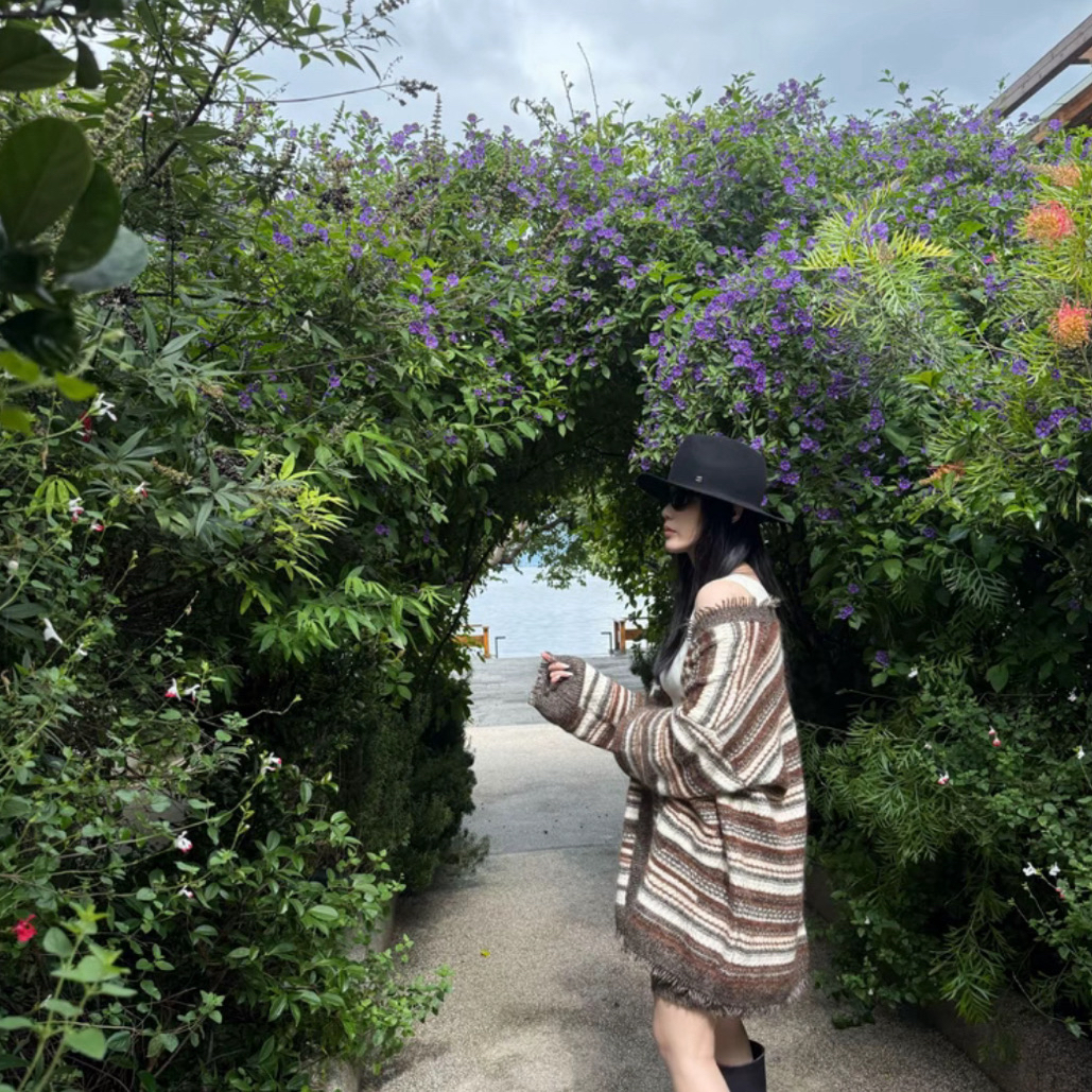 BEAUTY VENA中长款条纹针织开衫慵懒风AW5WLTS008