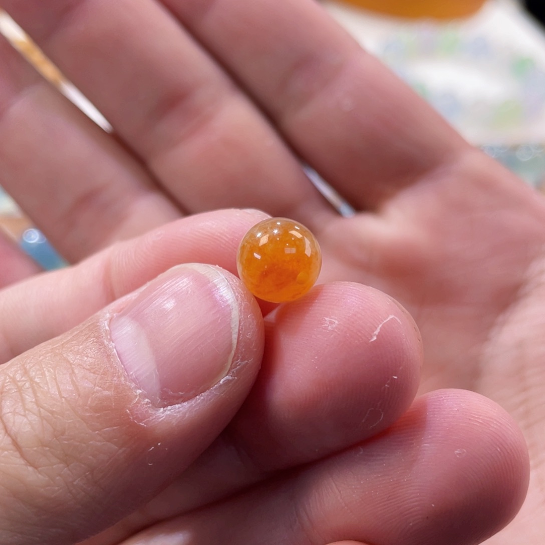 翡翠手链未镶嵌冰红