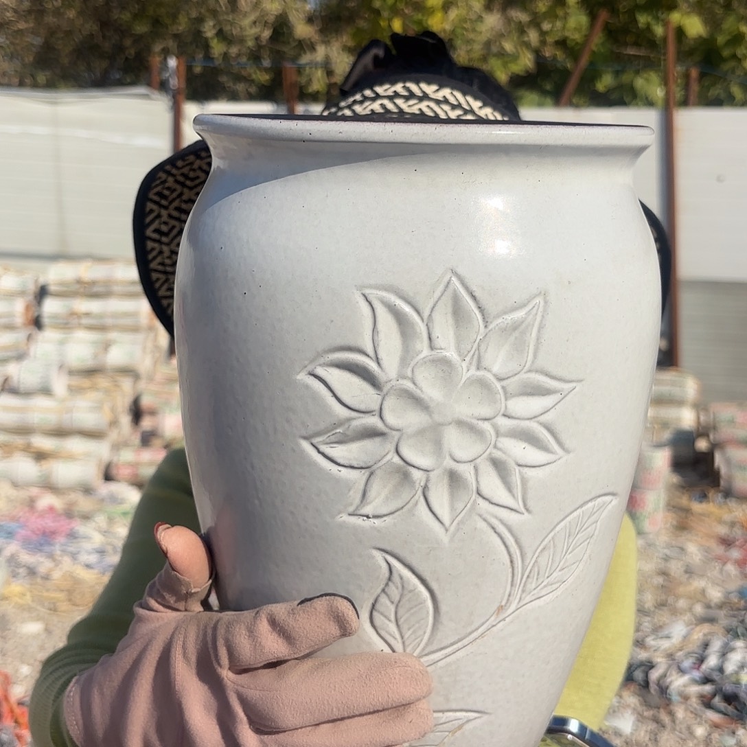 口径20高度30一个白刻花