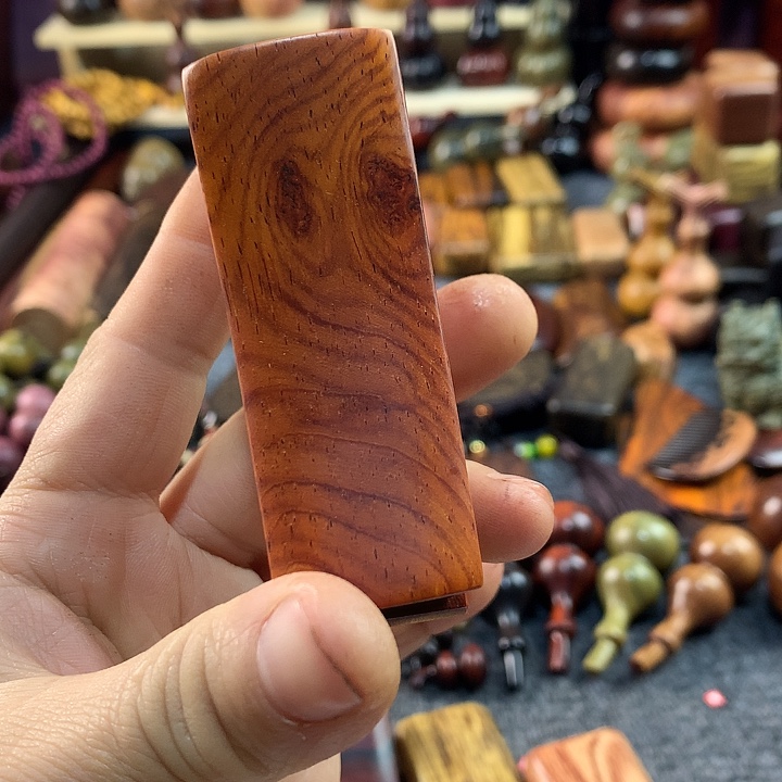 T***T微凹黄檀一个把玩