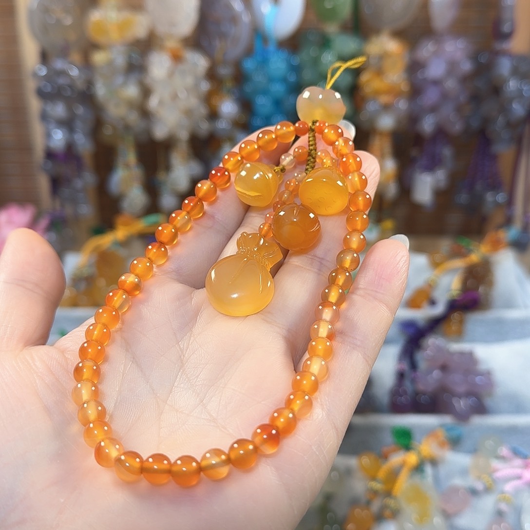 玛瑙/玉髓小挂件未镶嵌