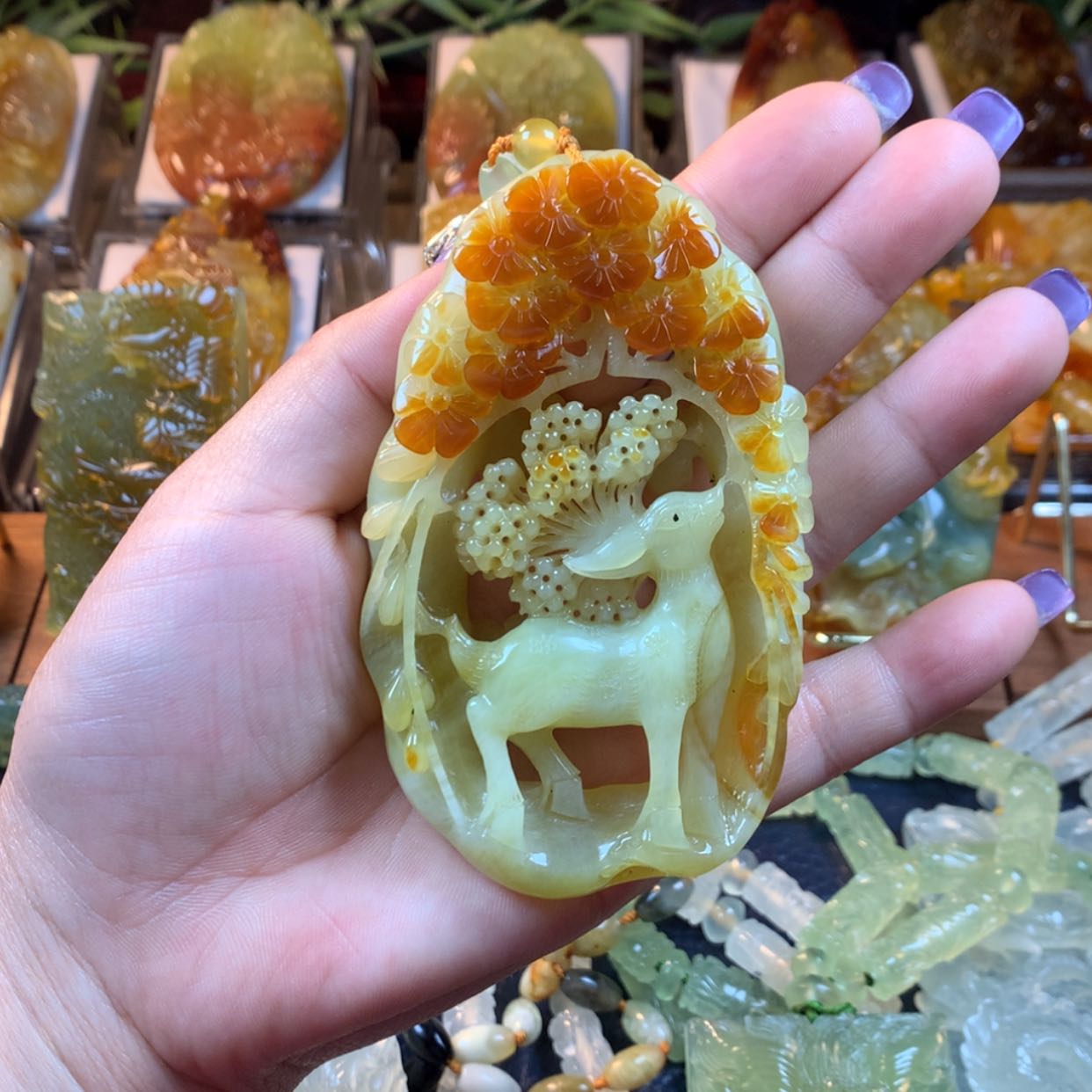 【闪购商品】蛇纹石玉颈饰未镶嵌