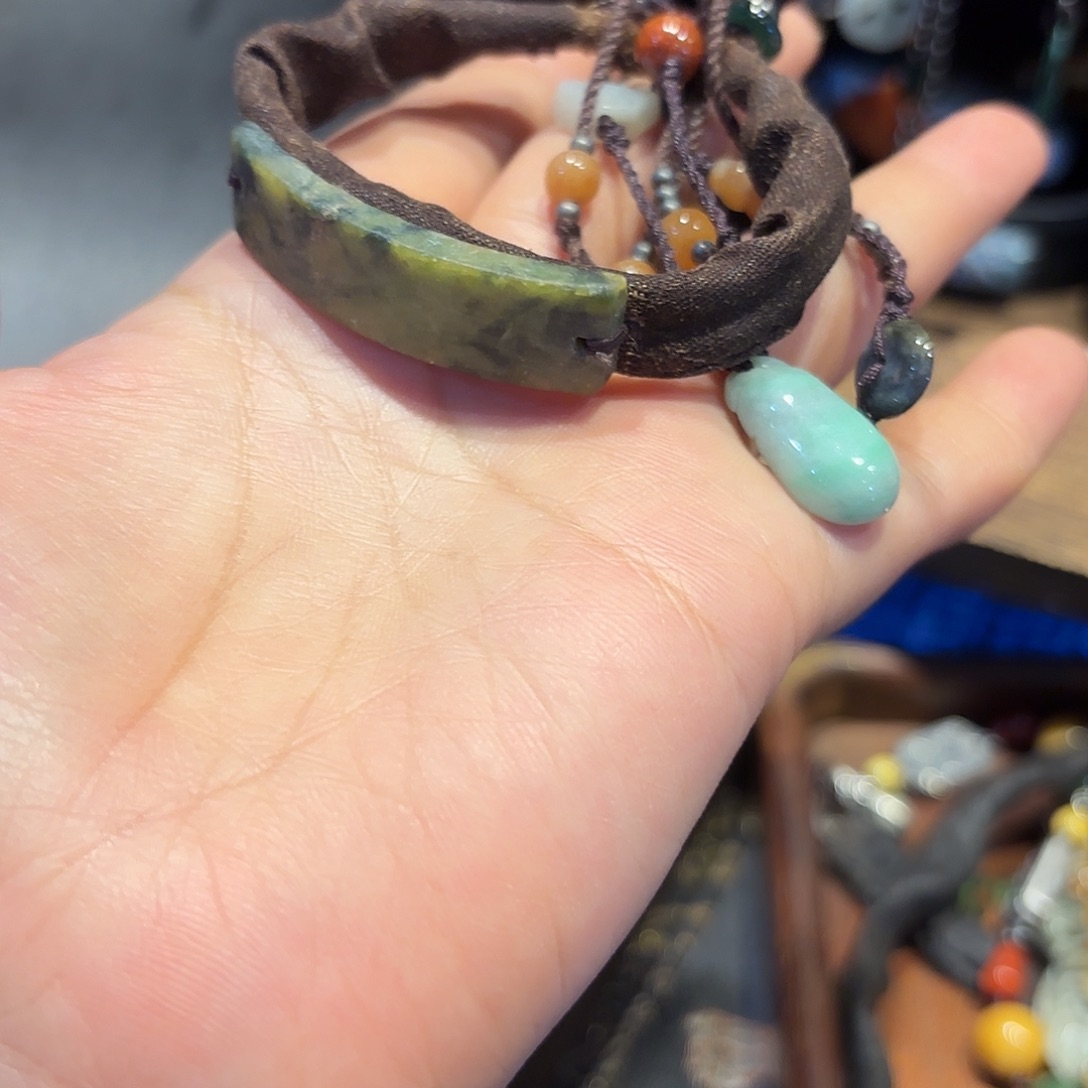 翡翠未镶嵌颈饰原创