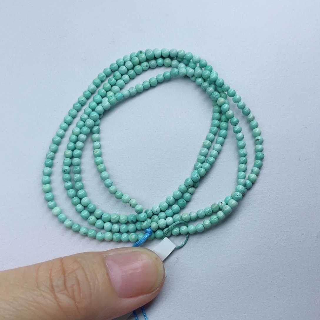 绿松石颈饰未镶嵌