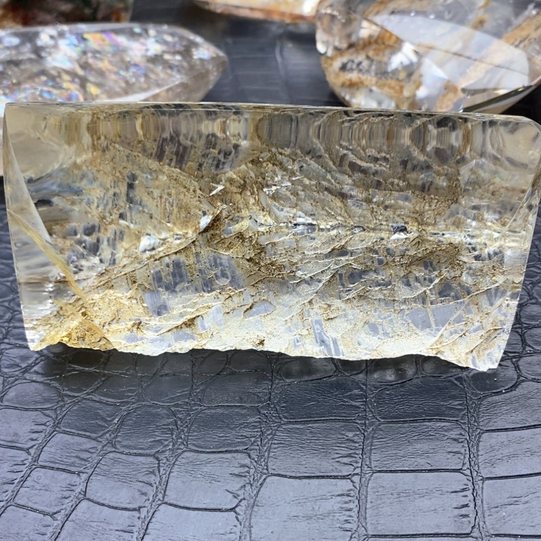 车挂未镶嵌水晶水晶