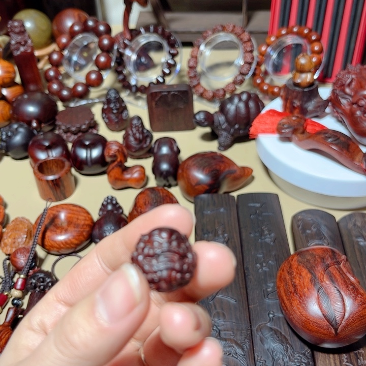 木紫****F檀香紫檀貔貅吊坠