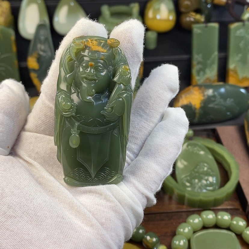 【闪购商品】岫岩河磨玉（透闪石质玉）颈饰未镶嵌随**飞