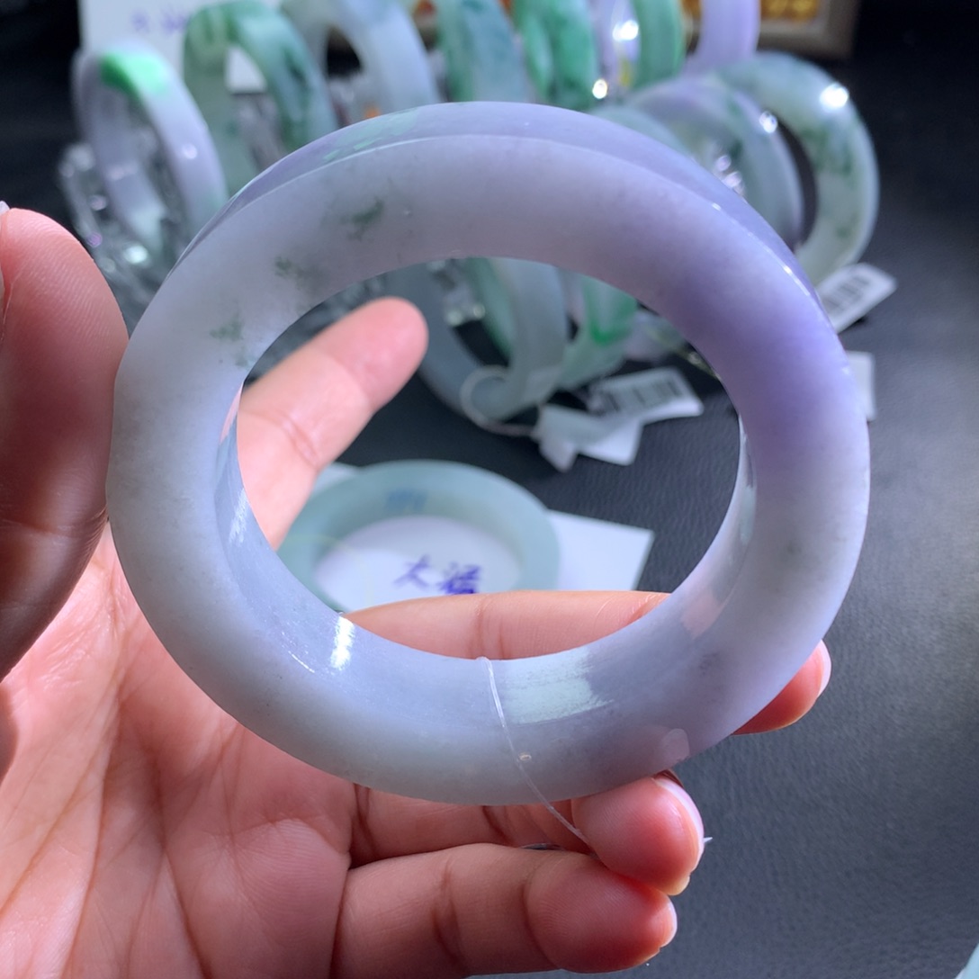 定制翡翠未镶嵌翡翠手镯