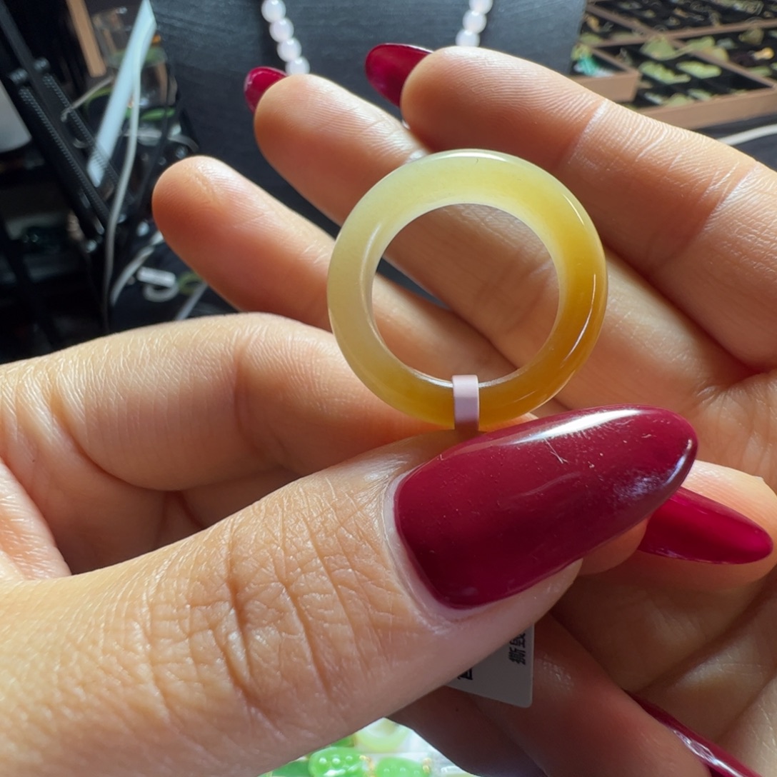 心***成和田玉未镶嵌笔搁拍七单发戒指