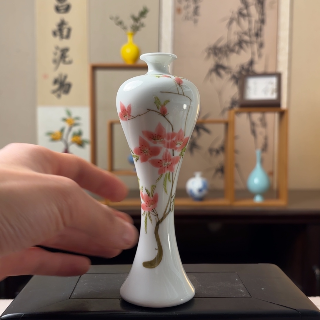 摆件美好的一天从一杯奶茶