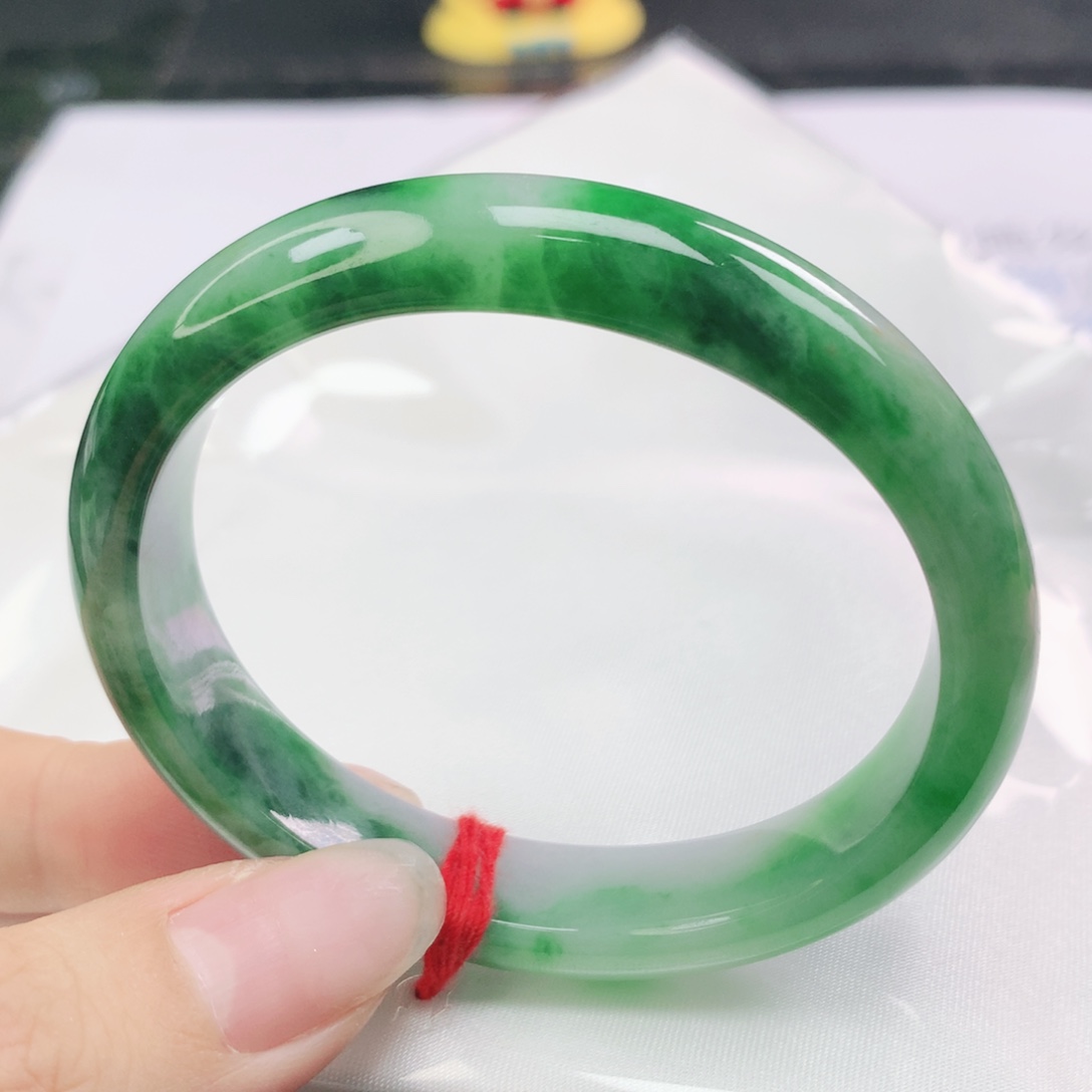 翡翠未镶嵌手镯翡翠53.8辣阳绿贵妃