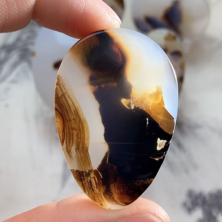 玛瑙/玉髓颈饰未镶嵌