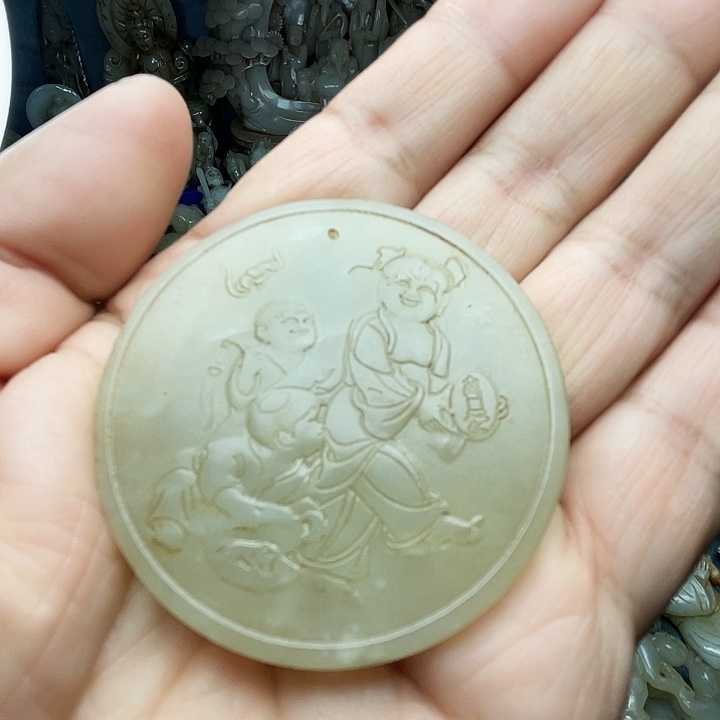 和田玉（青白玉）未镶嵌颈饰