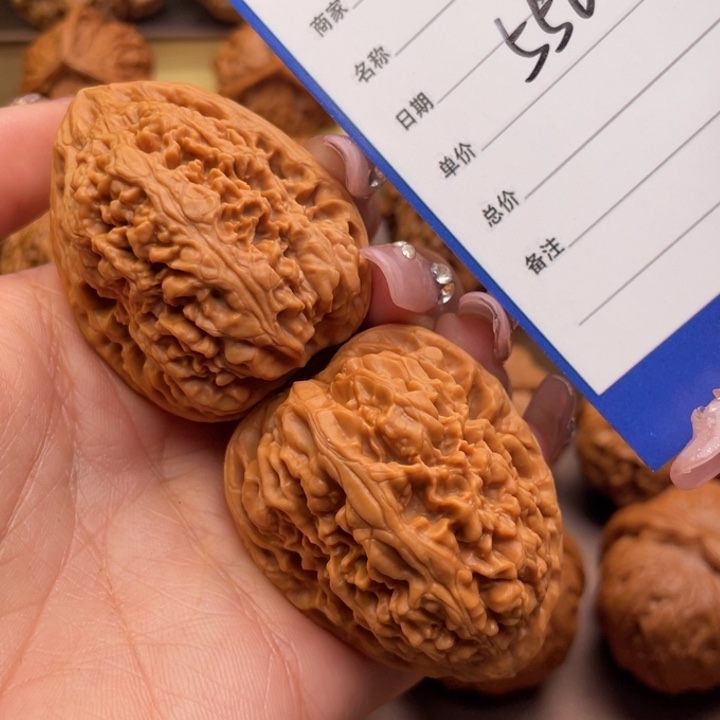 文玩核桃吊坠孟*哆556号核尊