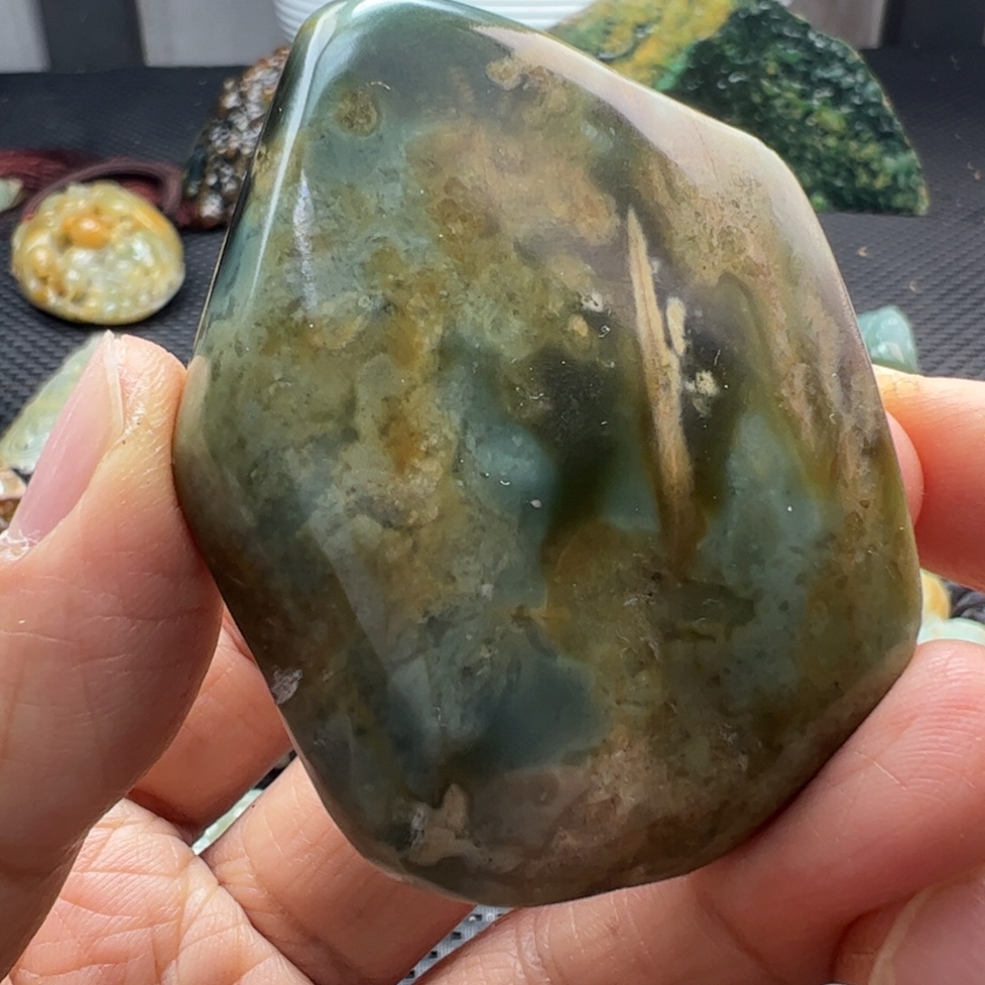 翡翠裸石缅甸翡翠