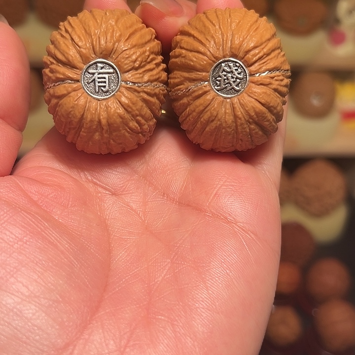 桃核把件你****了精品核桃