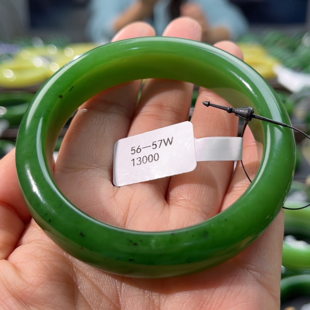 和田玉（碧玉）手镯未镶嵌