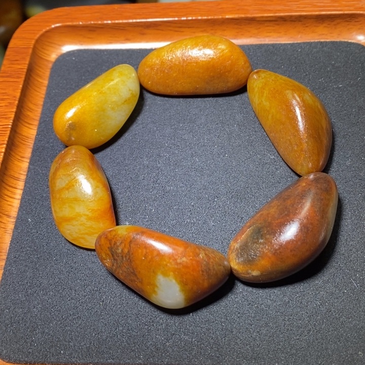 和田玉手链未镶嵌