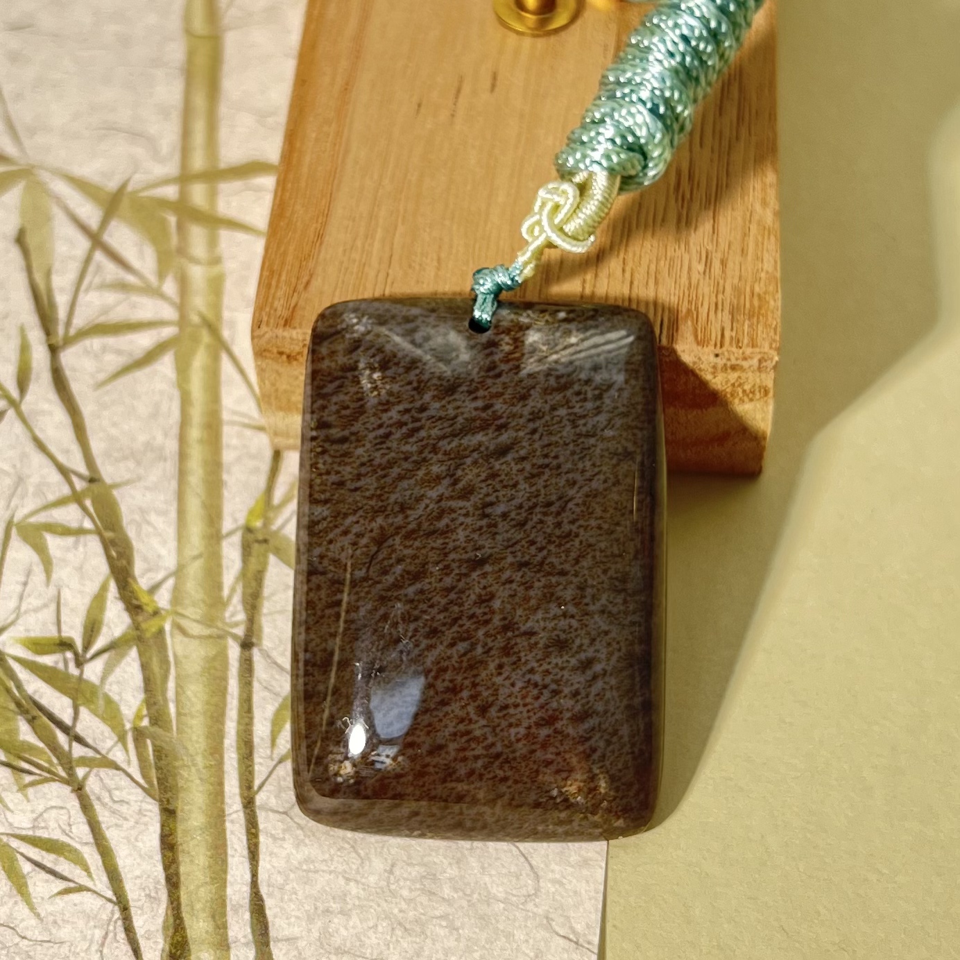 新疆天然和田玉糖色无事牌  