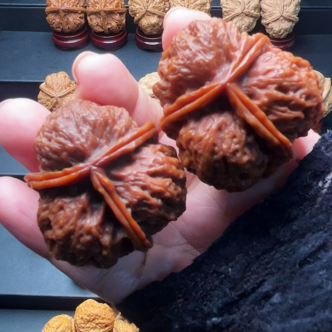 文玩核桃吊坠回血……