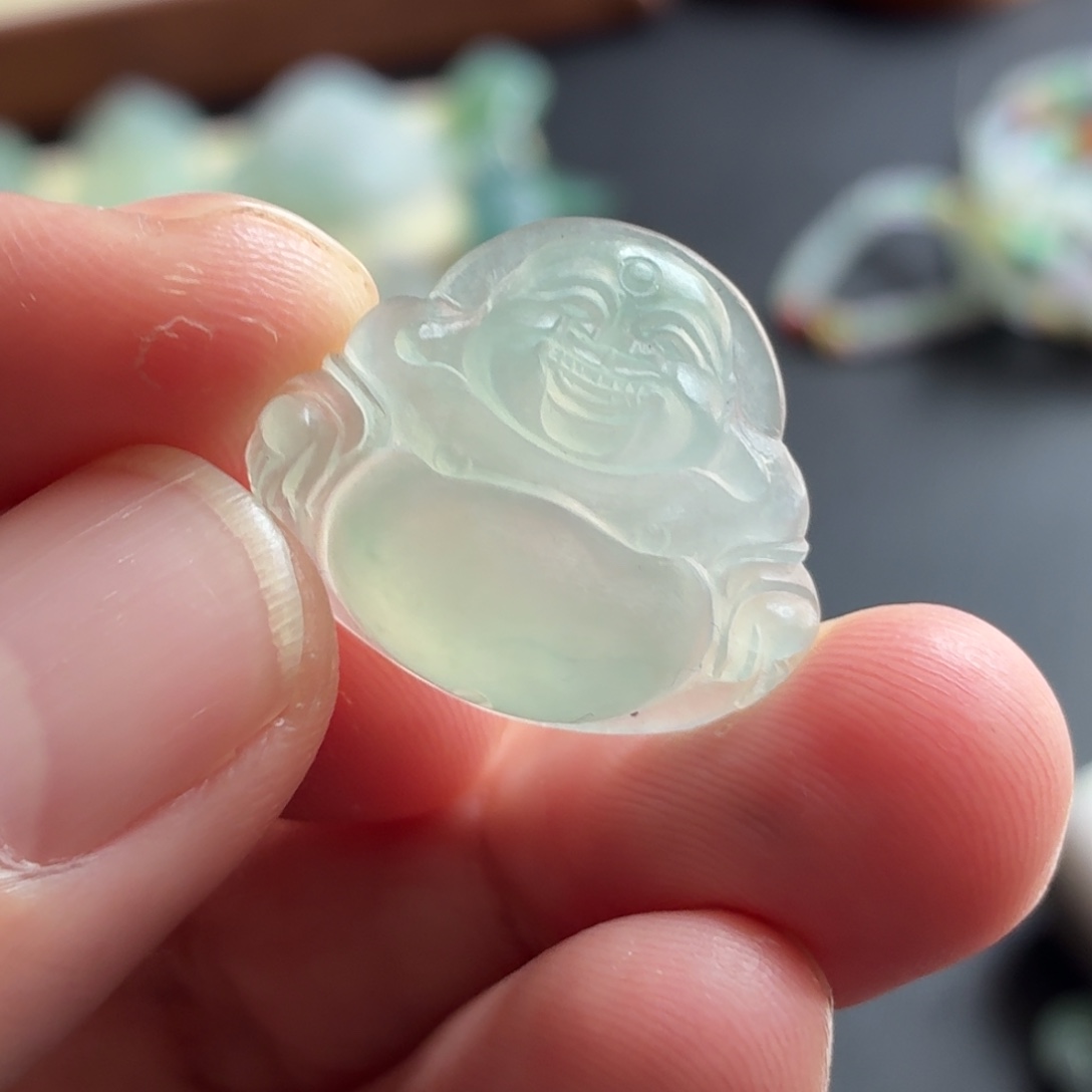 定制翡翠未镶嵌佛