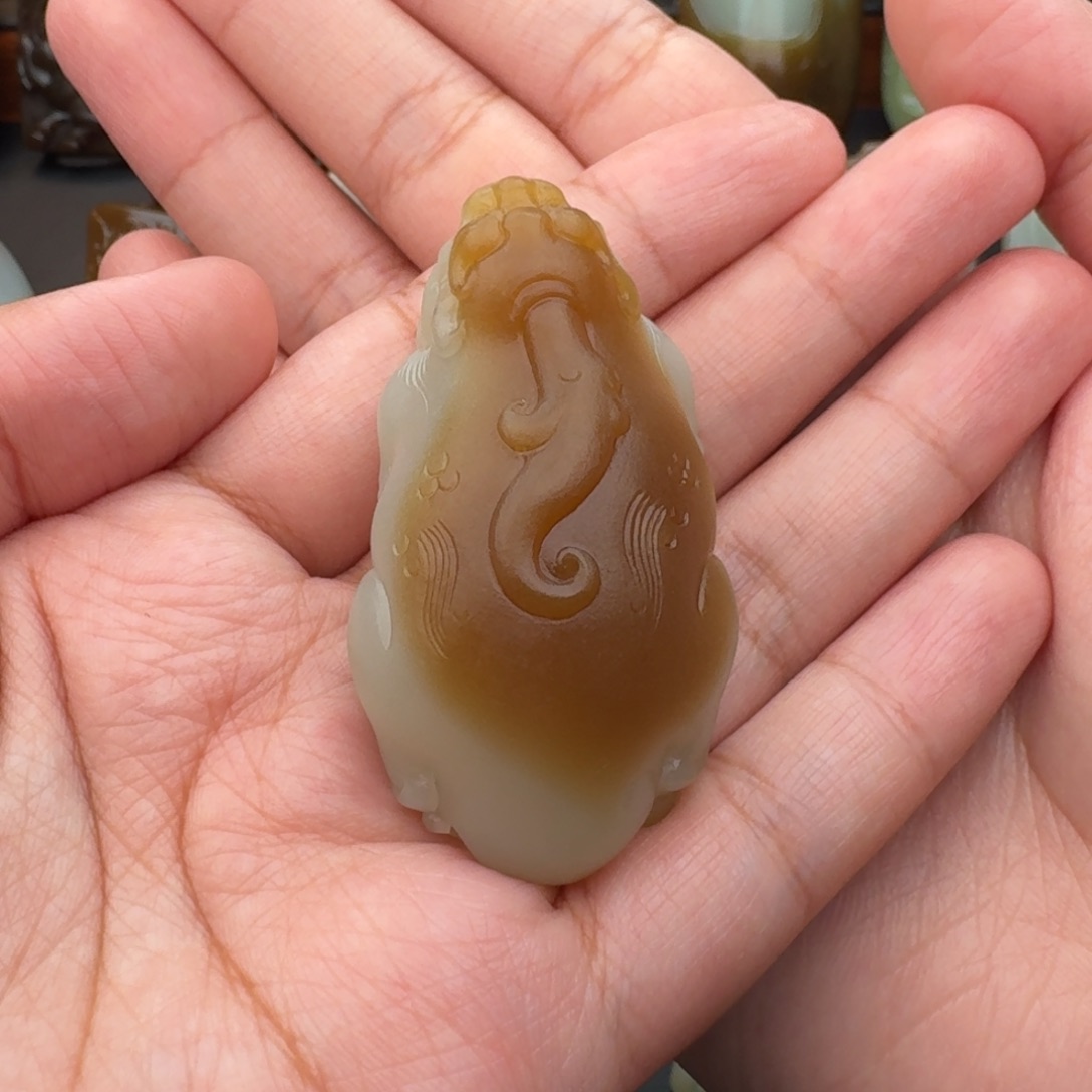 F***d定制和田玉金背貔貅