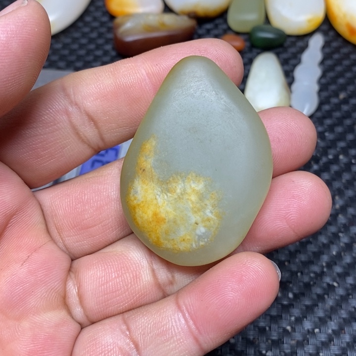 和田玉（糖玉）珠宝奇石未镶嵌