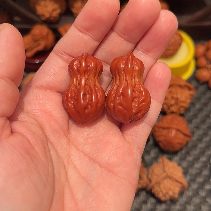 文玩核桃吊坠小花生