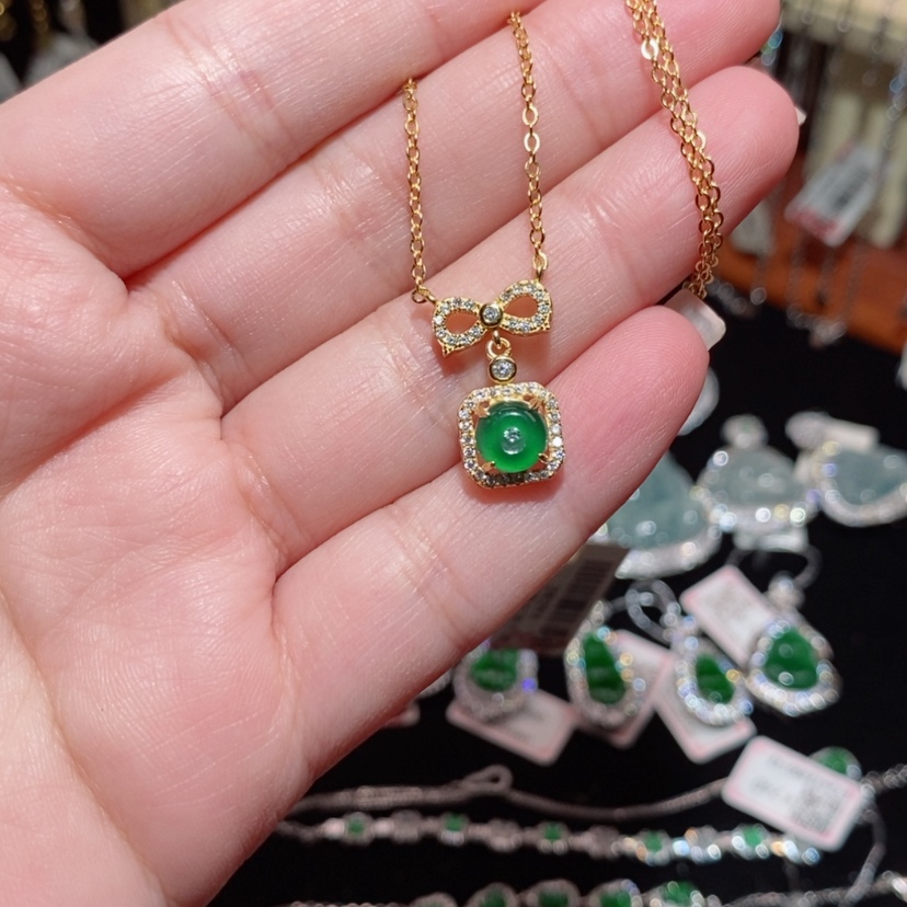 【闪购商品】翡翠颈饰银S925镶嵌28291