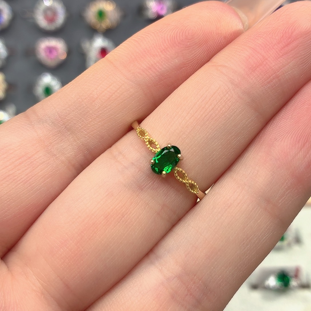 925银培育祖母绿色宝石